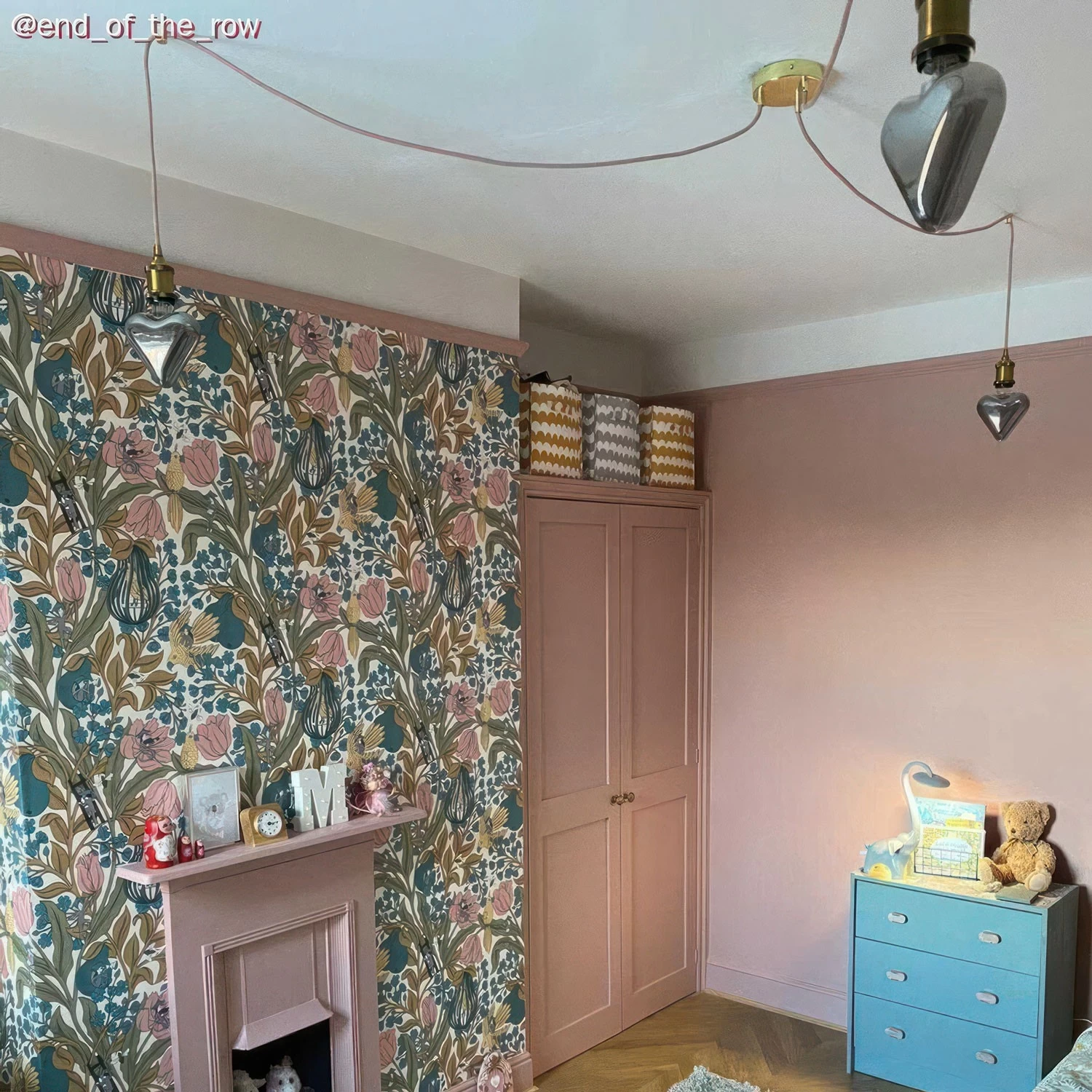 Classic 3-hole Round Metal Ceiling Canopy Kit 5 Classic 3-hole Round Metal Ceiling Canopy Kit - Image 3