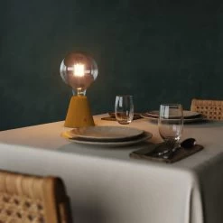 Portable And Rechargeable Cabless01 LED Lamp With G125 Globe Light Bulb -Home-Lamps portable and rechargeable cabless01 led lamp with g125 globe light bulb 3